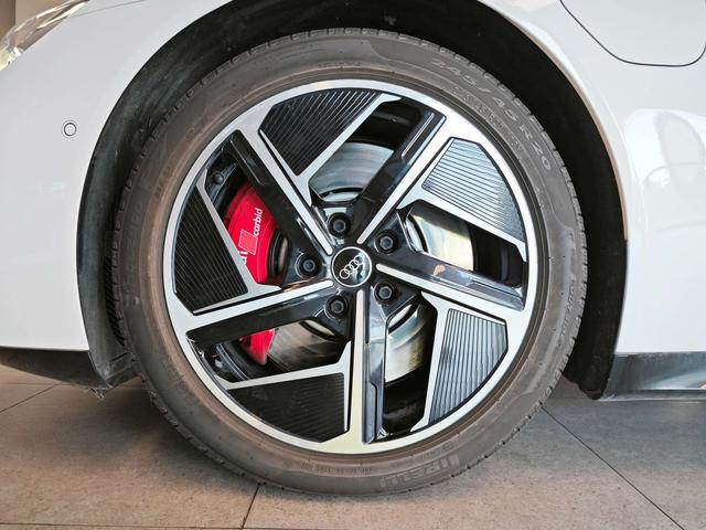 Audi RS e-tron GT 2023 #21 Audi RS e-tron GT 2023 car image #21