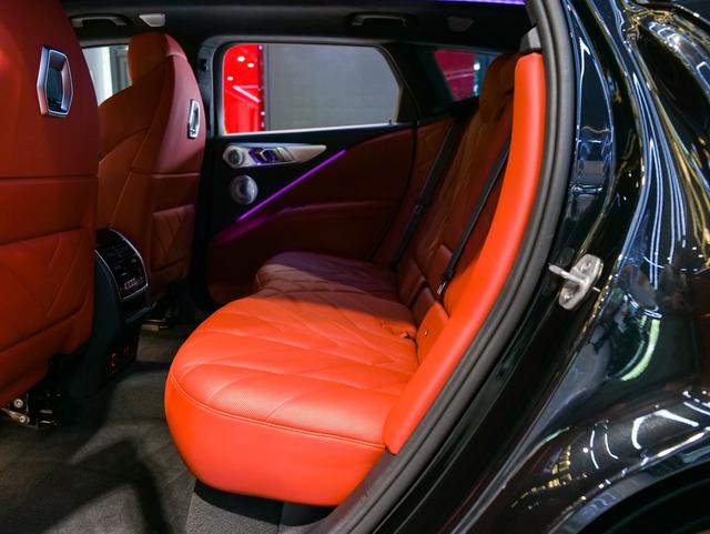 BMW XM 2024 car image #21