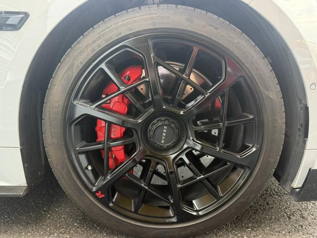 极氪 极氪001 FR 2023 汽车图片 #21