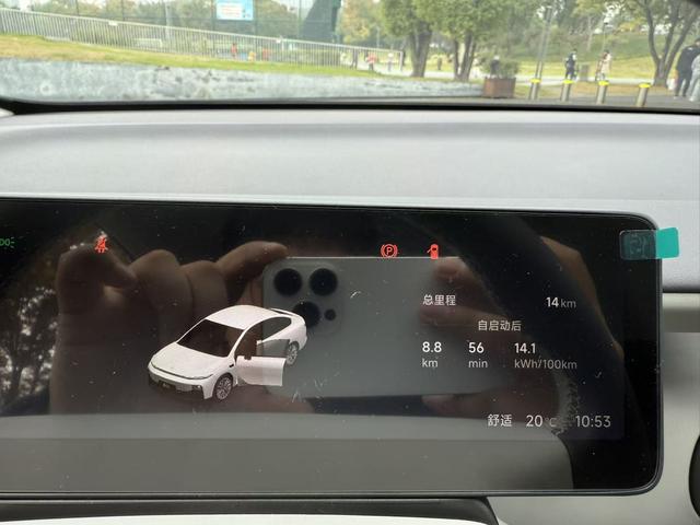 零跑汽车 零跑B01 汽车图片 #21