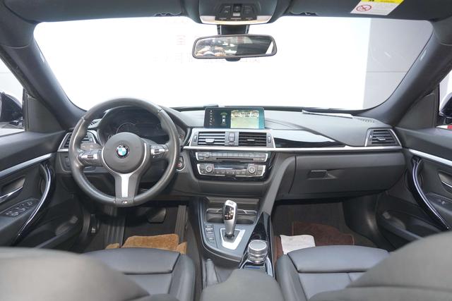 BMW 3 Series GT 2020 car image #21