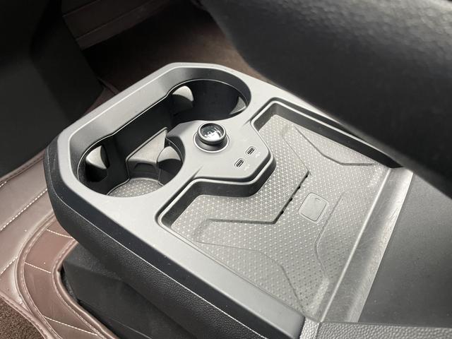 BMW iX 2023 car image #21