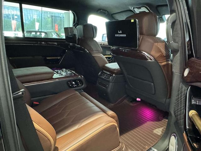 HongQi GuoYao car image #21