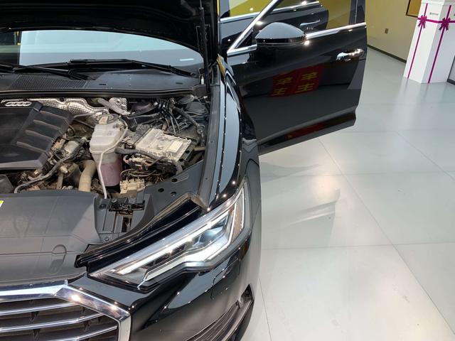 Audi A6L e-tron 2020 immagine di auto #21