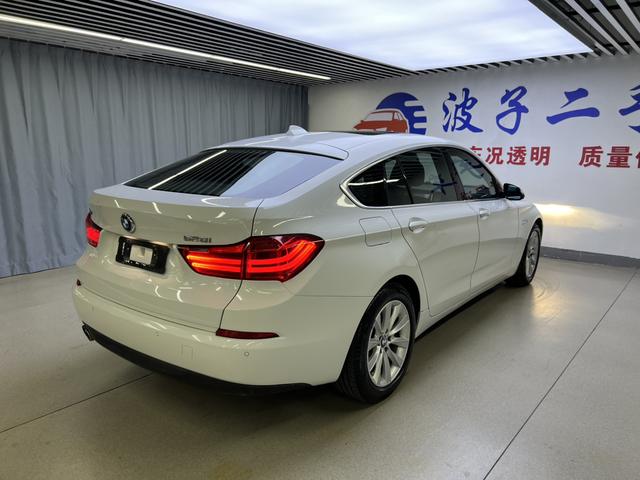 BMW X7 M60i 2014 #21 BMW X7 M60i 2014 car image #21