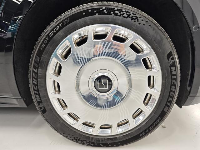 极氪 极氪009 2024 汽车图片 #21