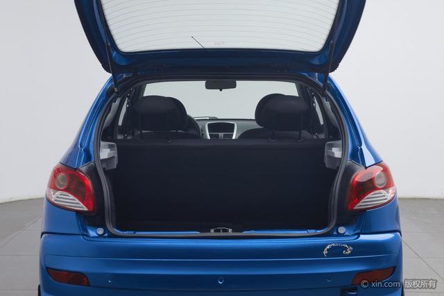 Peugeot 207 2014 car image #21