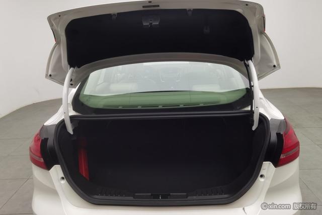 Ford Focus 2015 car image #21