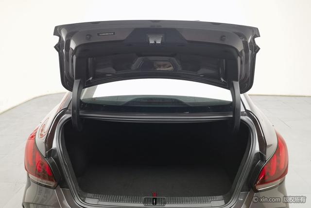 MG 2024 immagine di auto #21