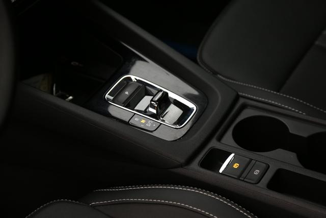 Skoda Octavia 2023 #21 Skoda Octavia 2023 car image #21