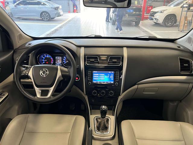 Forthing S500 2015 #21 Forthing S500 2015 immagine di auto #21