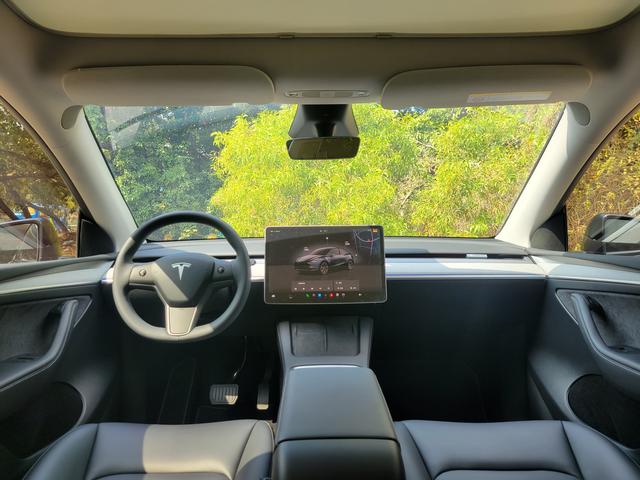 Tesla Model Y 2024 #21 Tesla Model Y 2024 car image #21