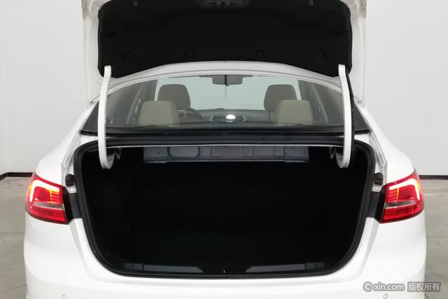 Ford Escort 2018 imagem de carro #21