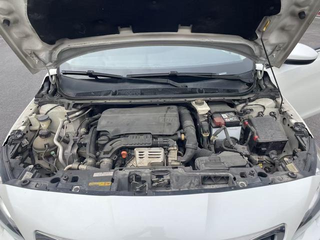 Peugeot 408 2016 car image #21
