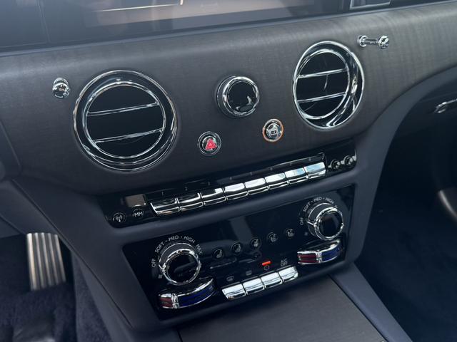 劳斯莱斯 古思特 2023 汽车图片 #21