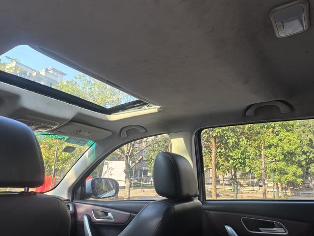 SWM X7 2017 image de voiture #21