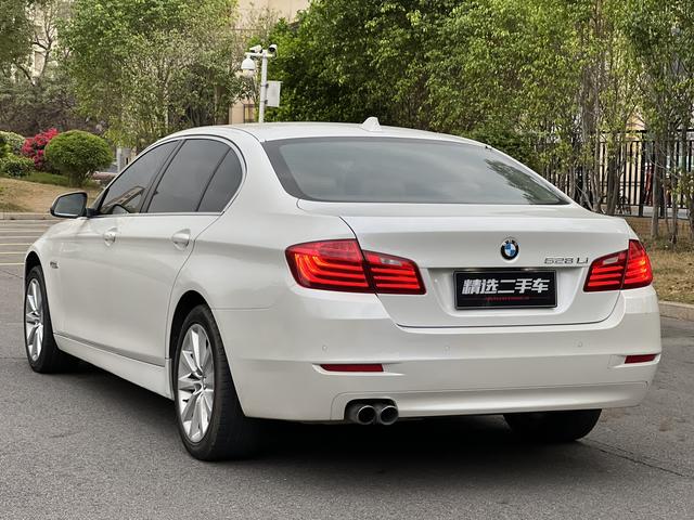 BMW 5 Series 2014 car image #21