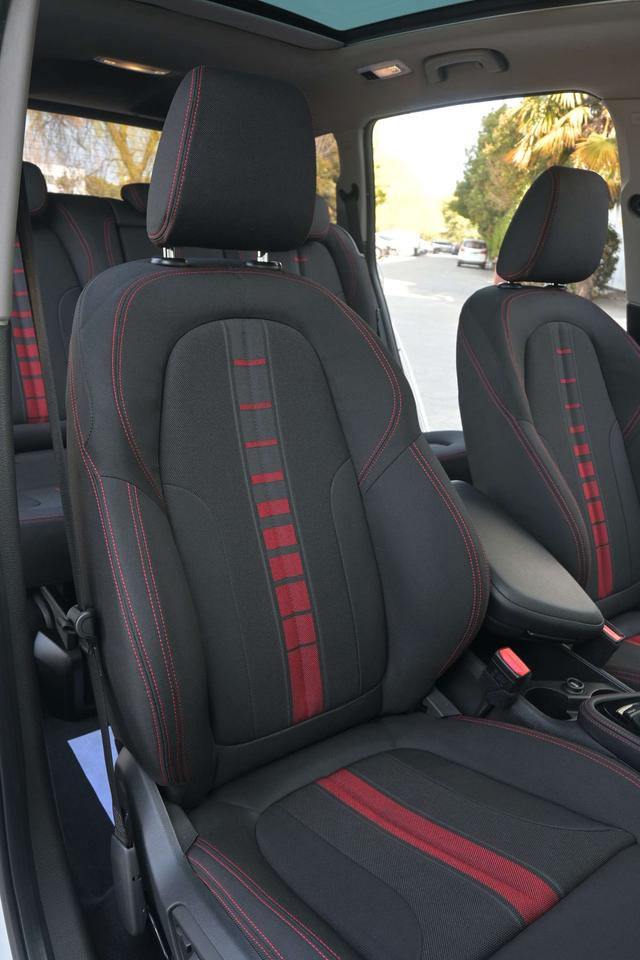 BMW 2 Series Gran Tourer 2016 car image #21