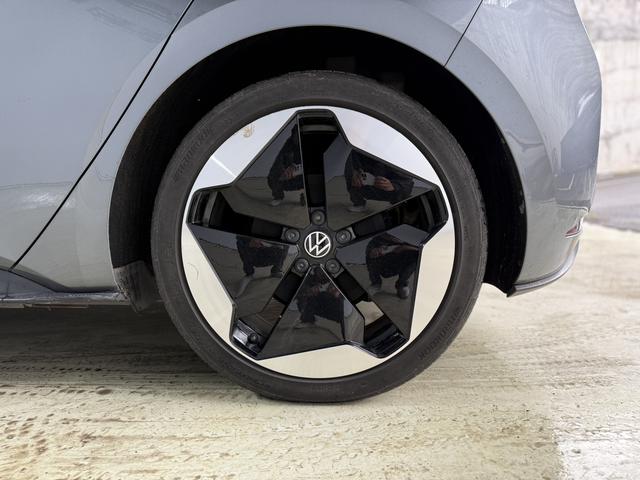 Volkswagen ID.3 2024 car image #21