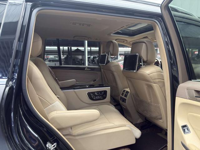 Mercedes-Benz 2011 #21 Mercedes-Benz 2011 car image #21