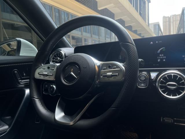 Mercedes-Benz A Class 2020 imagem de carro #21