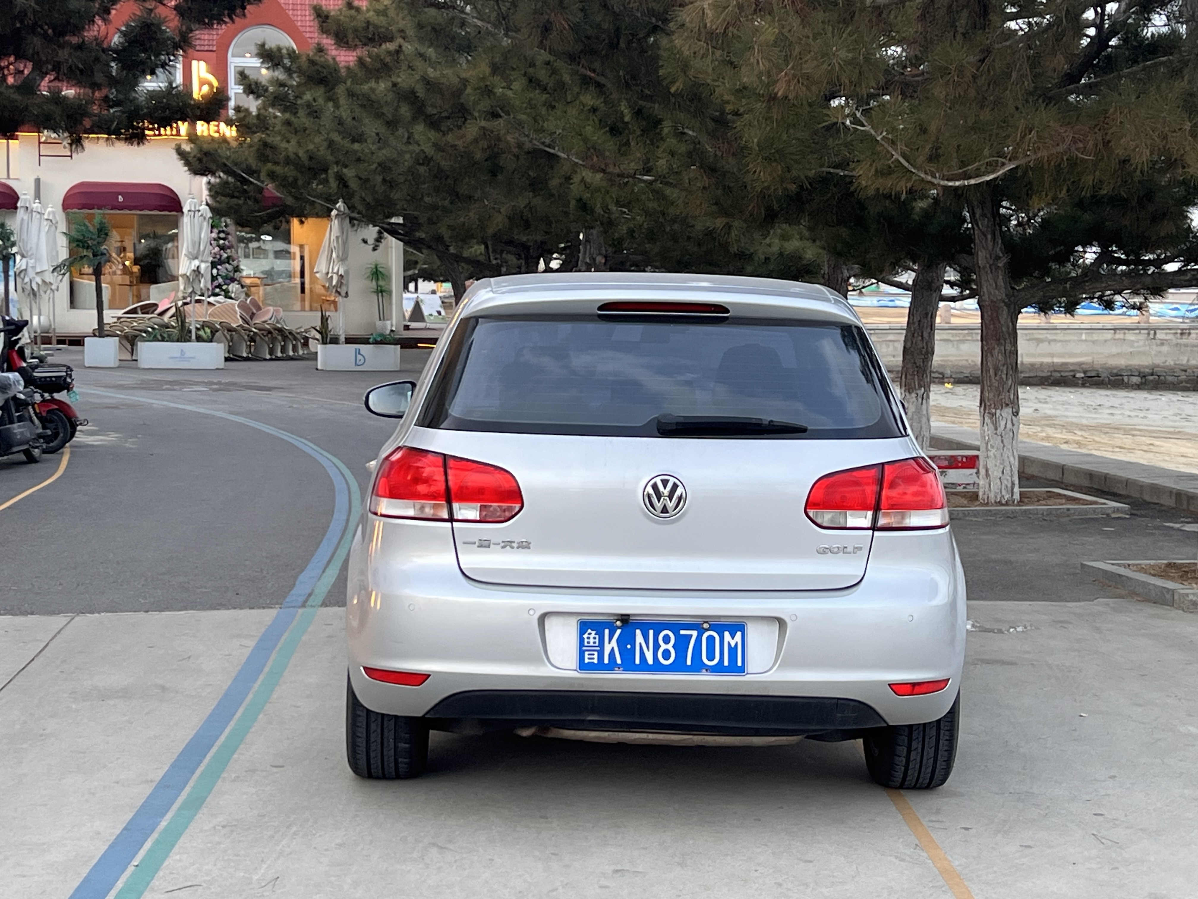 Volkswagen Golf 2011 car image #21