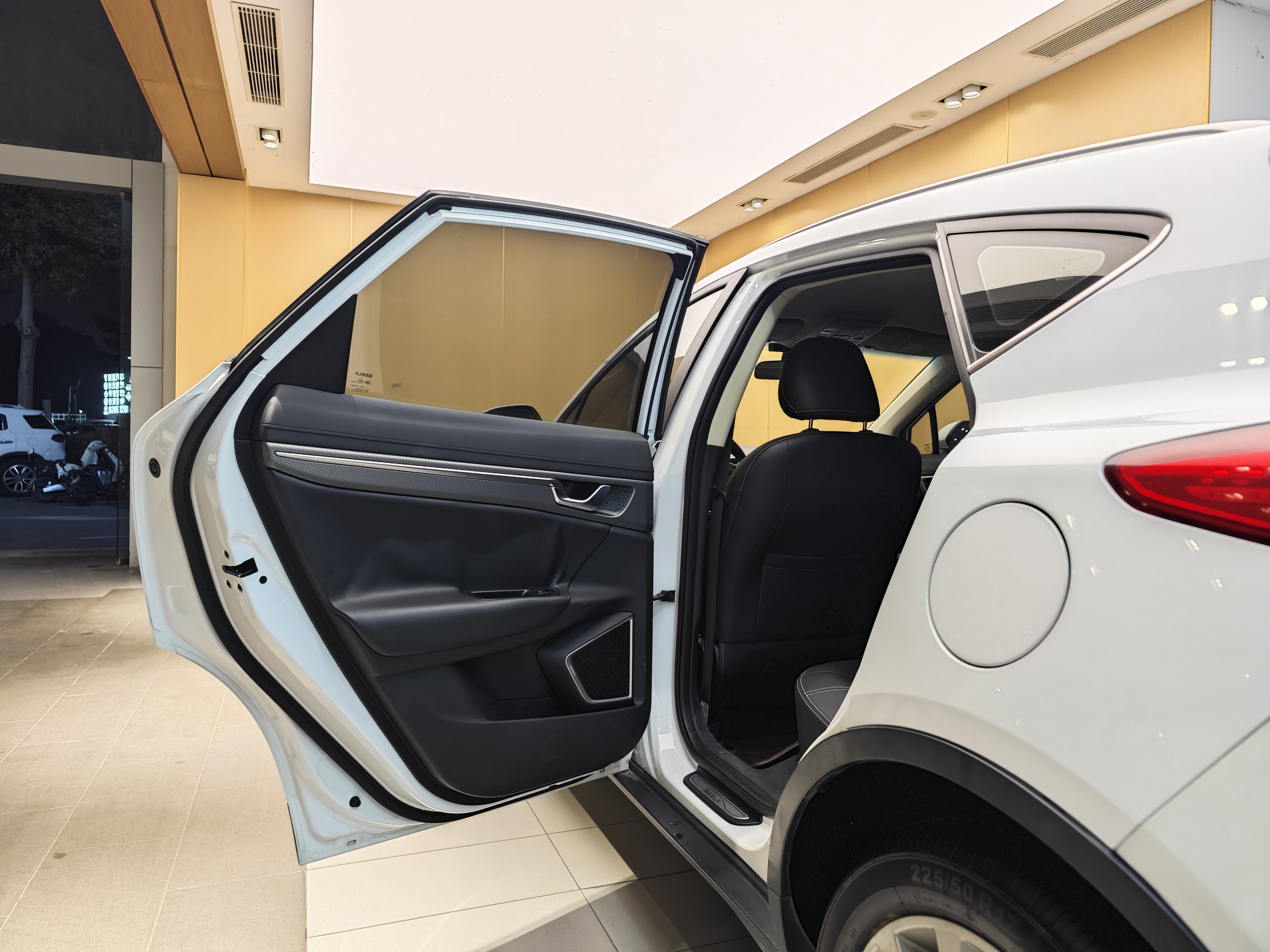 GEELY 2017 car image #21