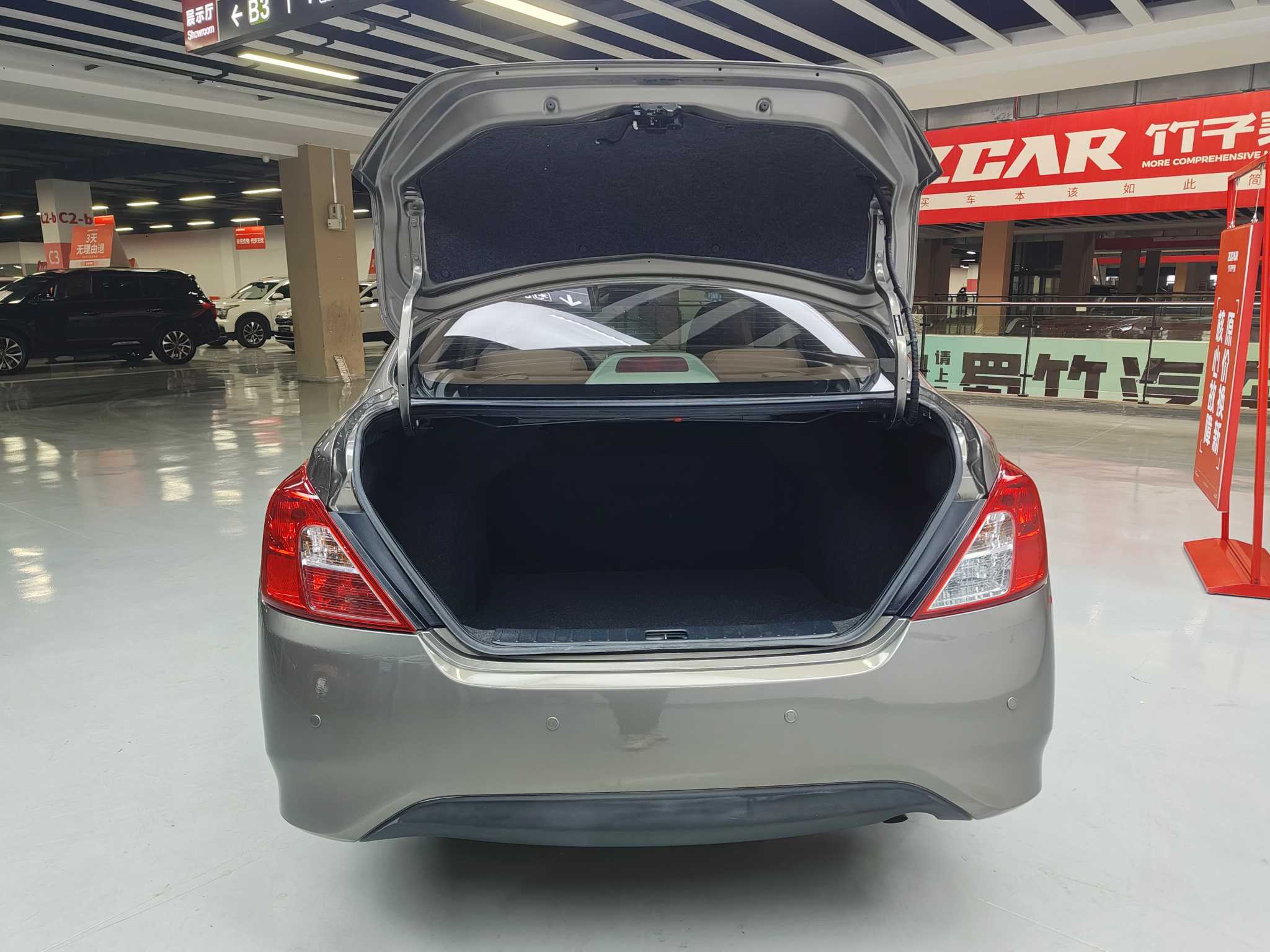 Nissan Sunny 2016 #21 Nissan Sunny 2016 car image #21