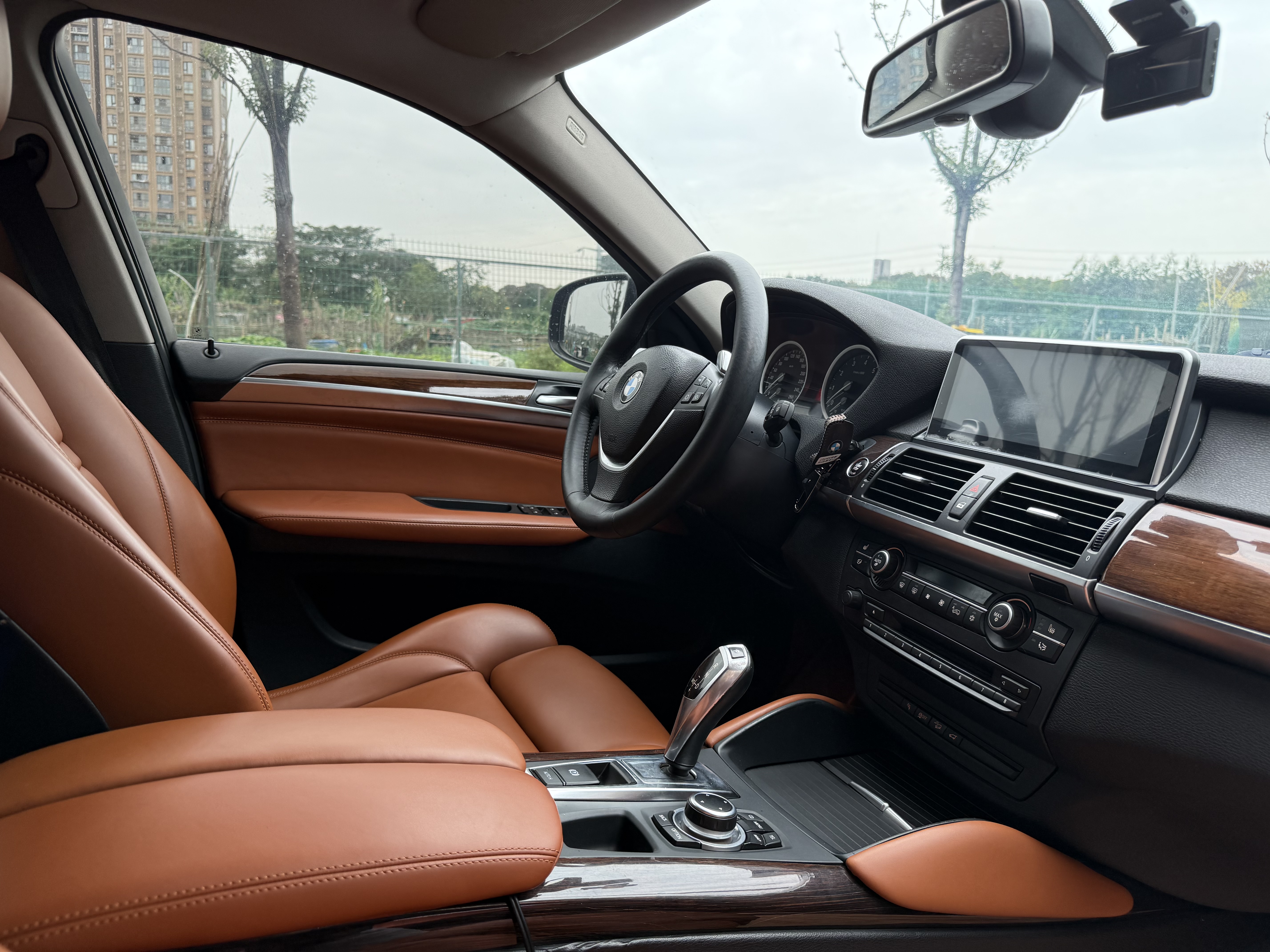 宝马 宝马X6 2011 汽车图片 #21