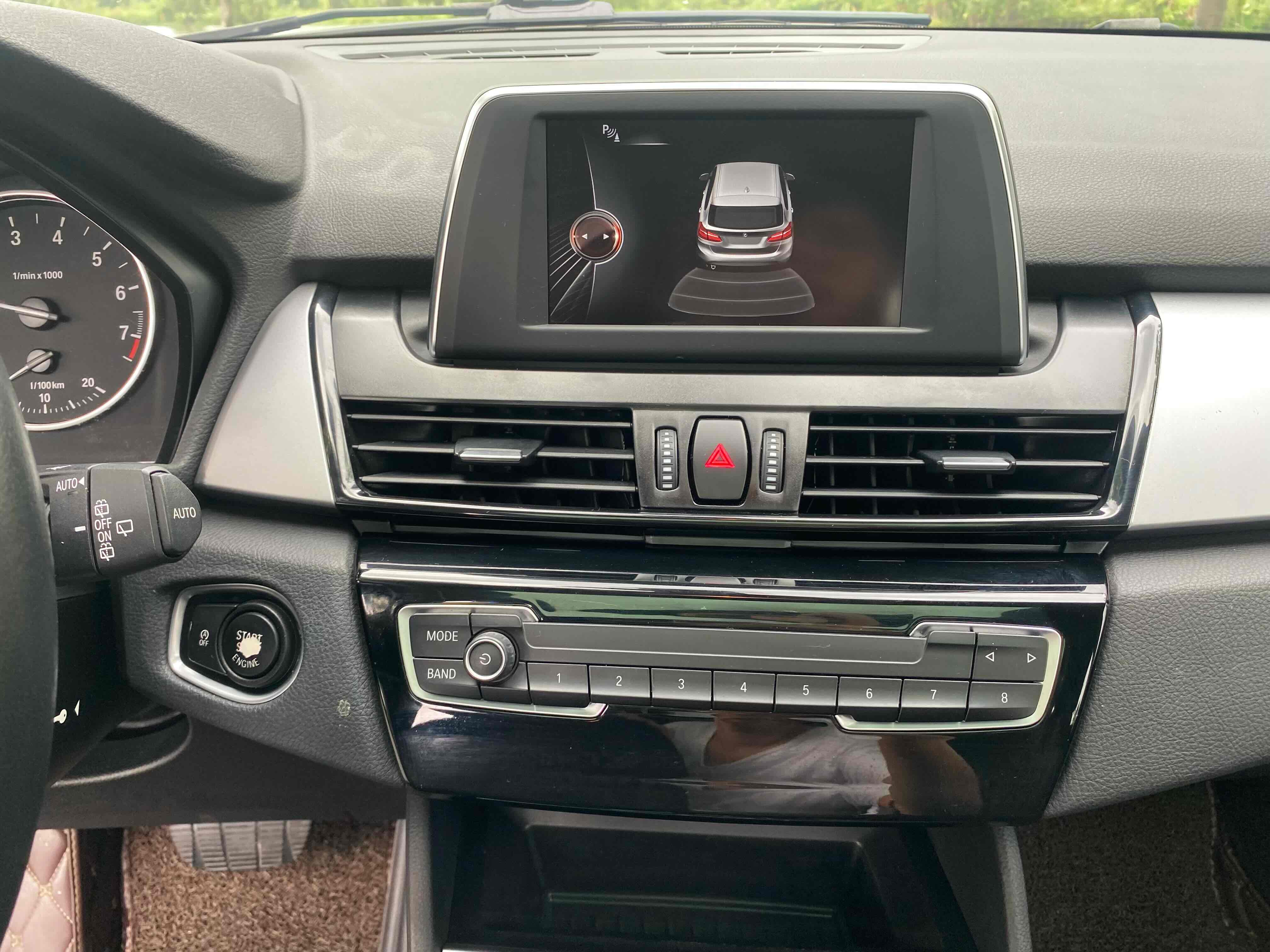 BMW 2 Series Tourer 2016 car image #21