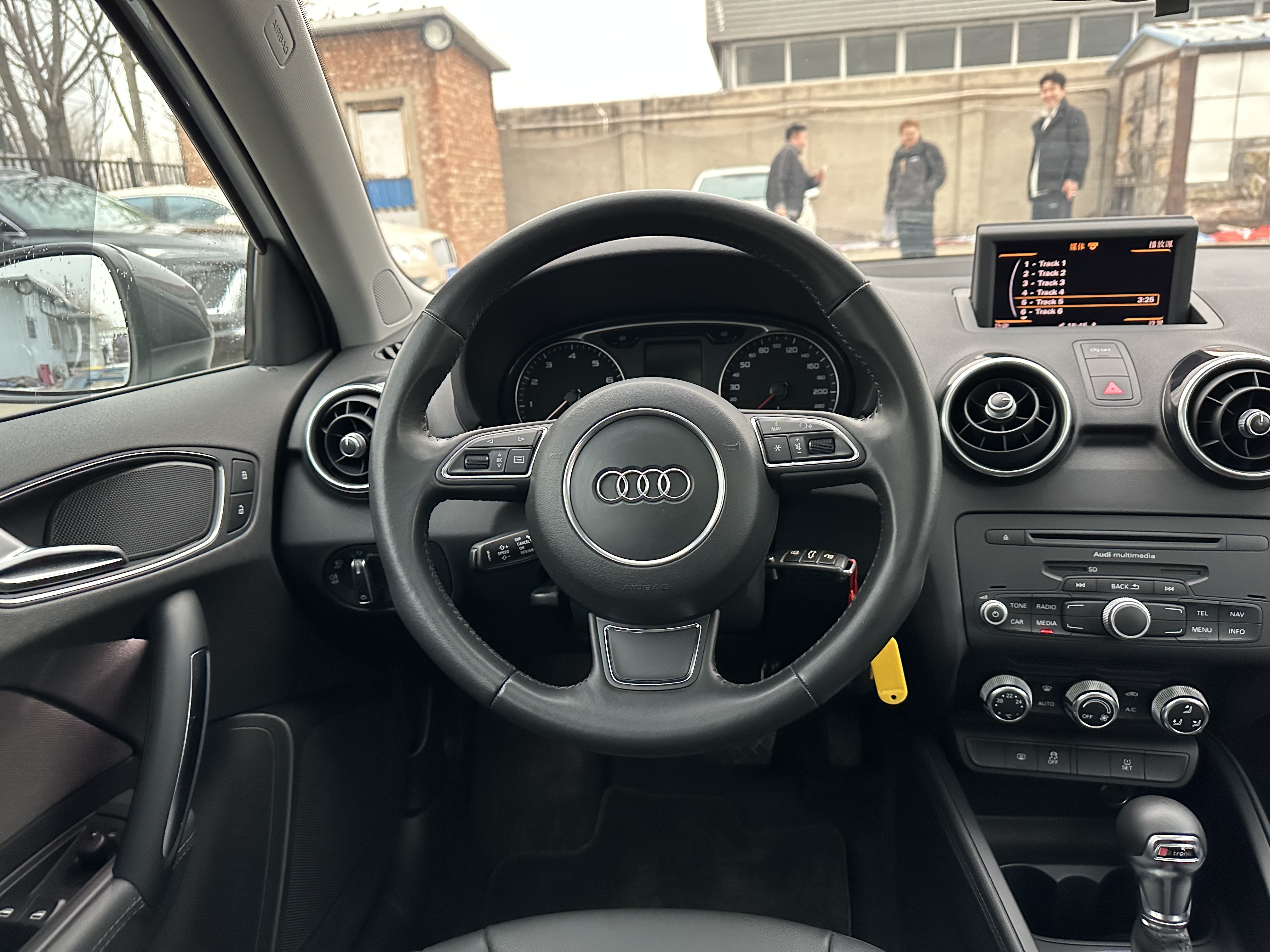 Audi A1 2013 car image #21