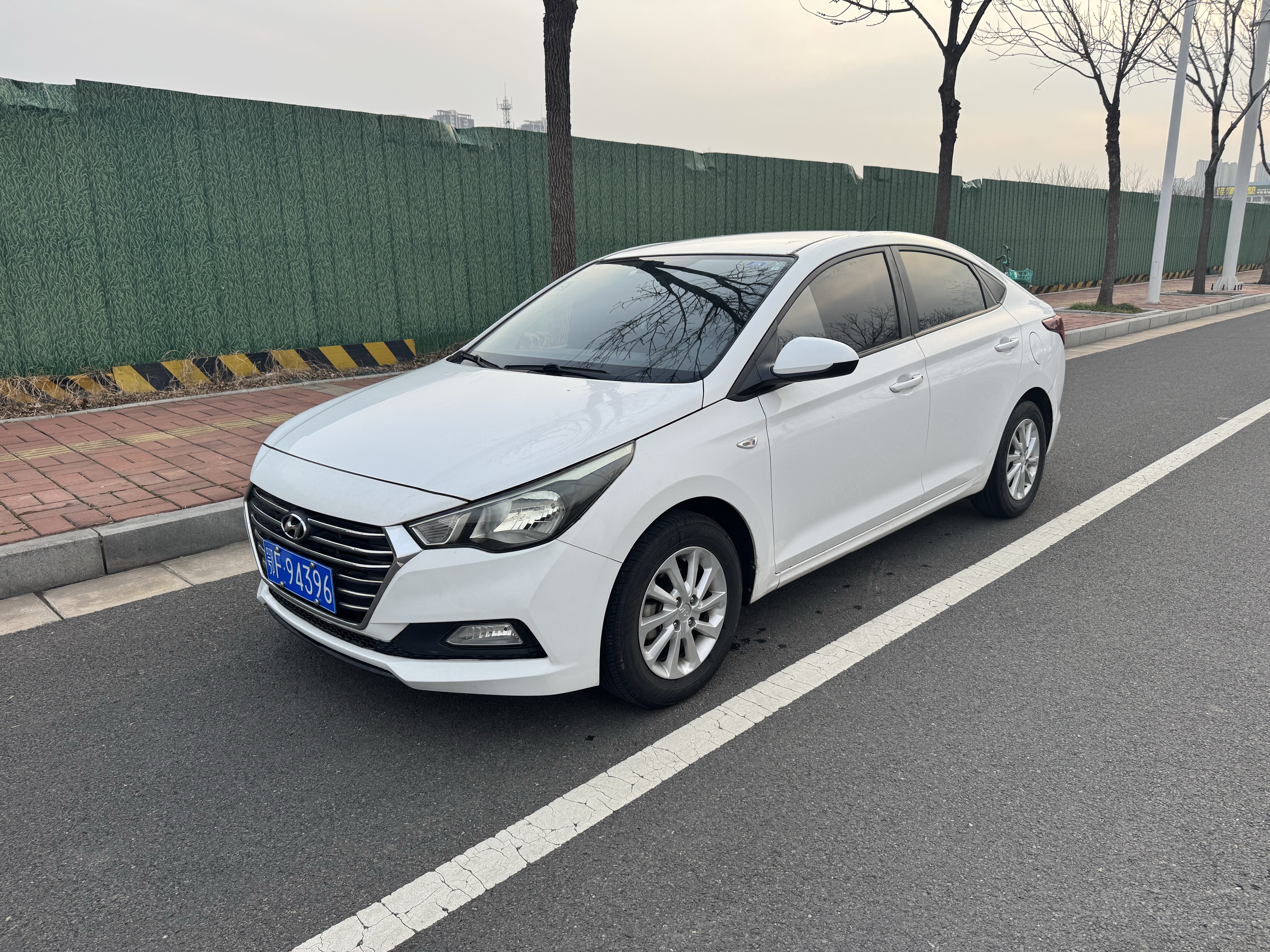 Hyundai Verna 2017 car image #21