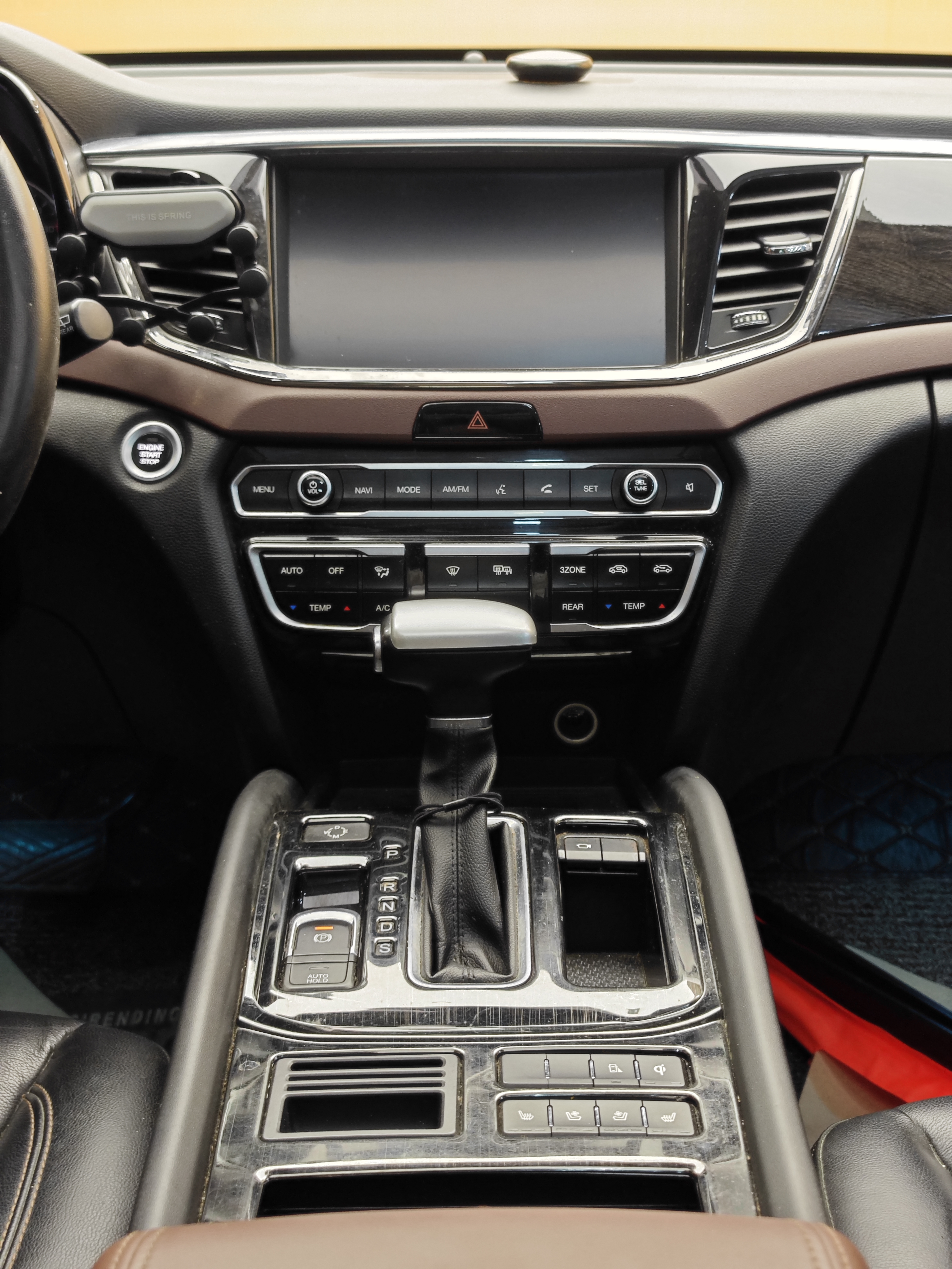 GAC Trumpchi GS8 2017 #21 GAC Trumpchi GS8 2017 car image #21