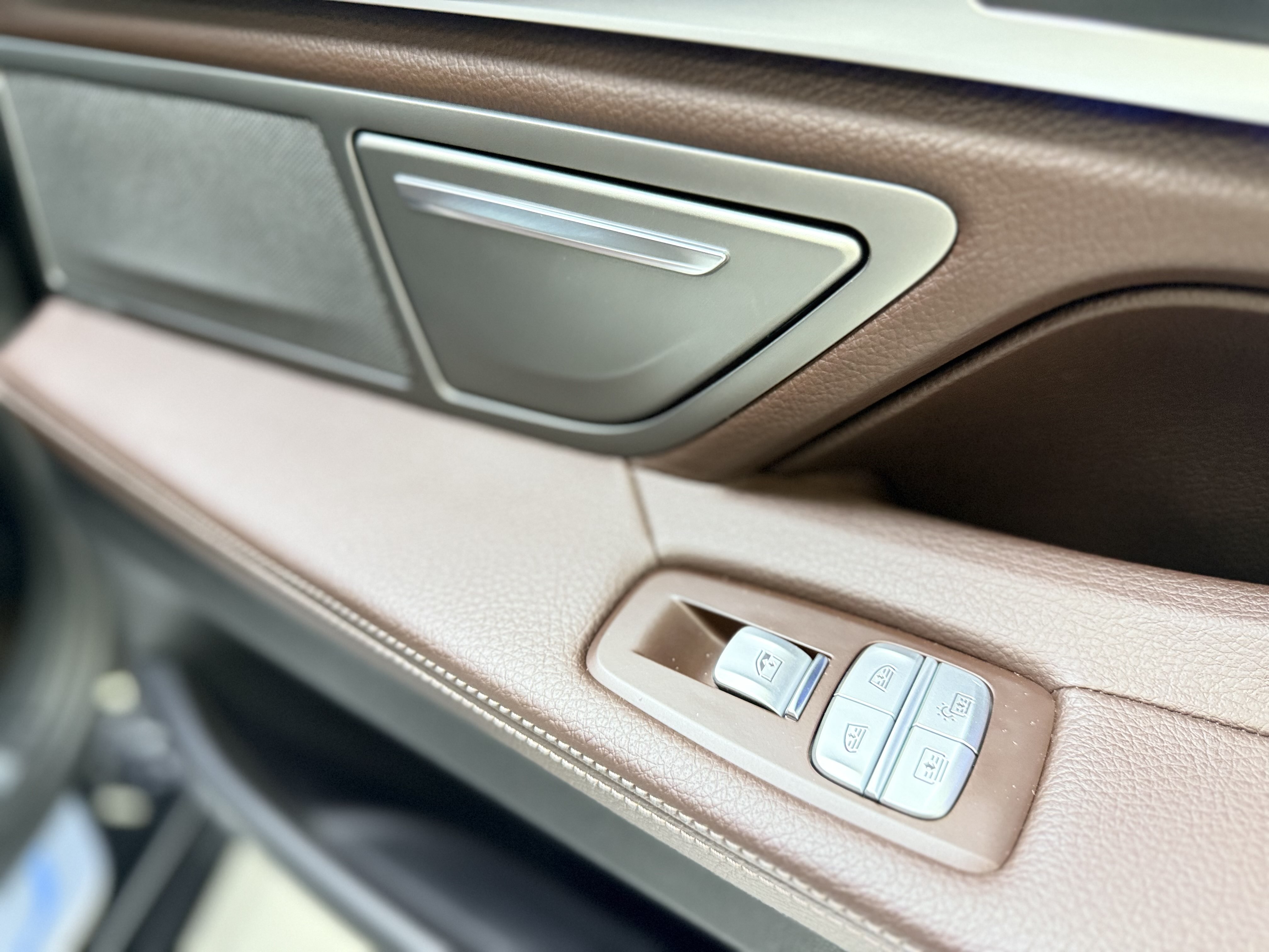 BMW 7 Series New Energy 2017 #21 BMW 7 Series New Energy 2017 car image #21