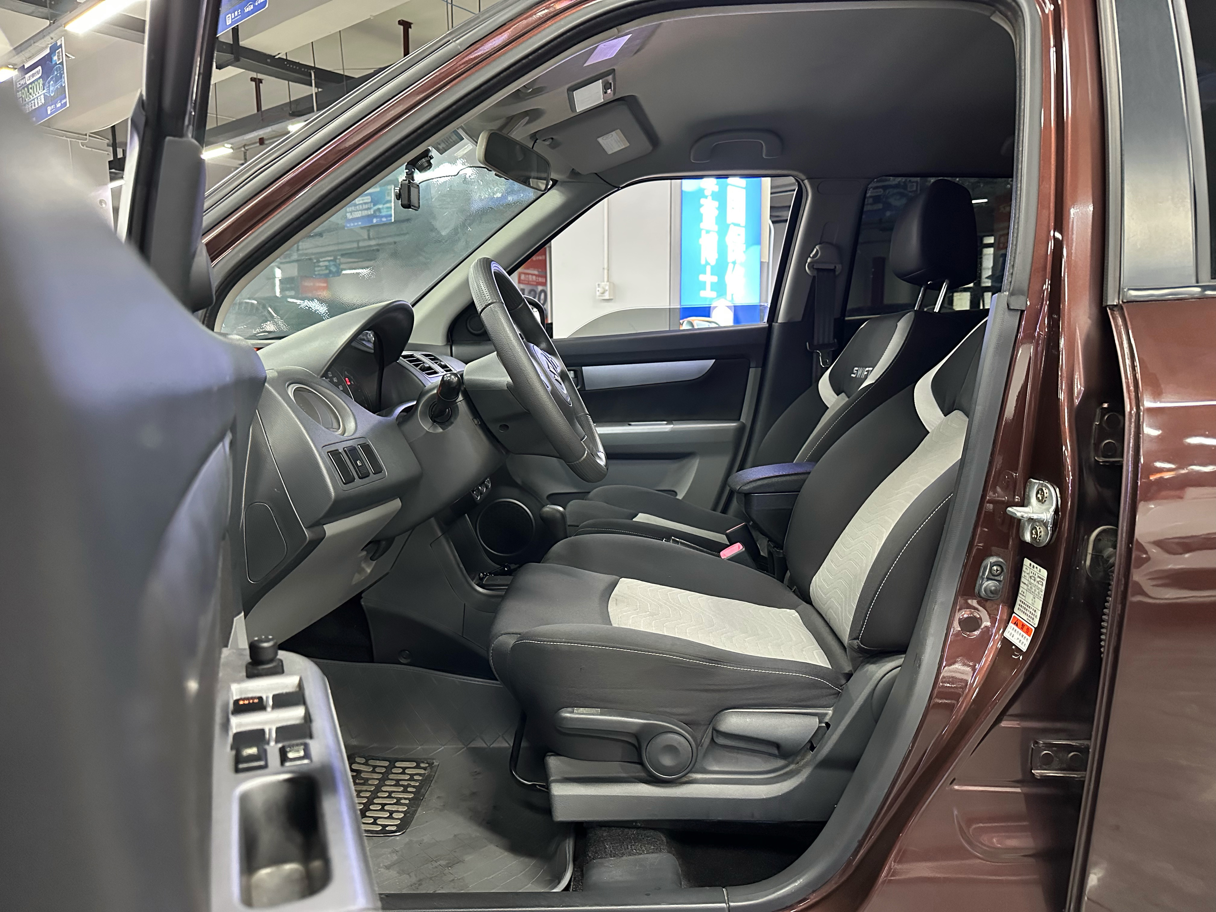 铃木 雨燕 2014 汽车图片 #21