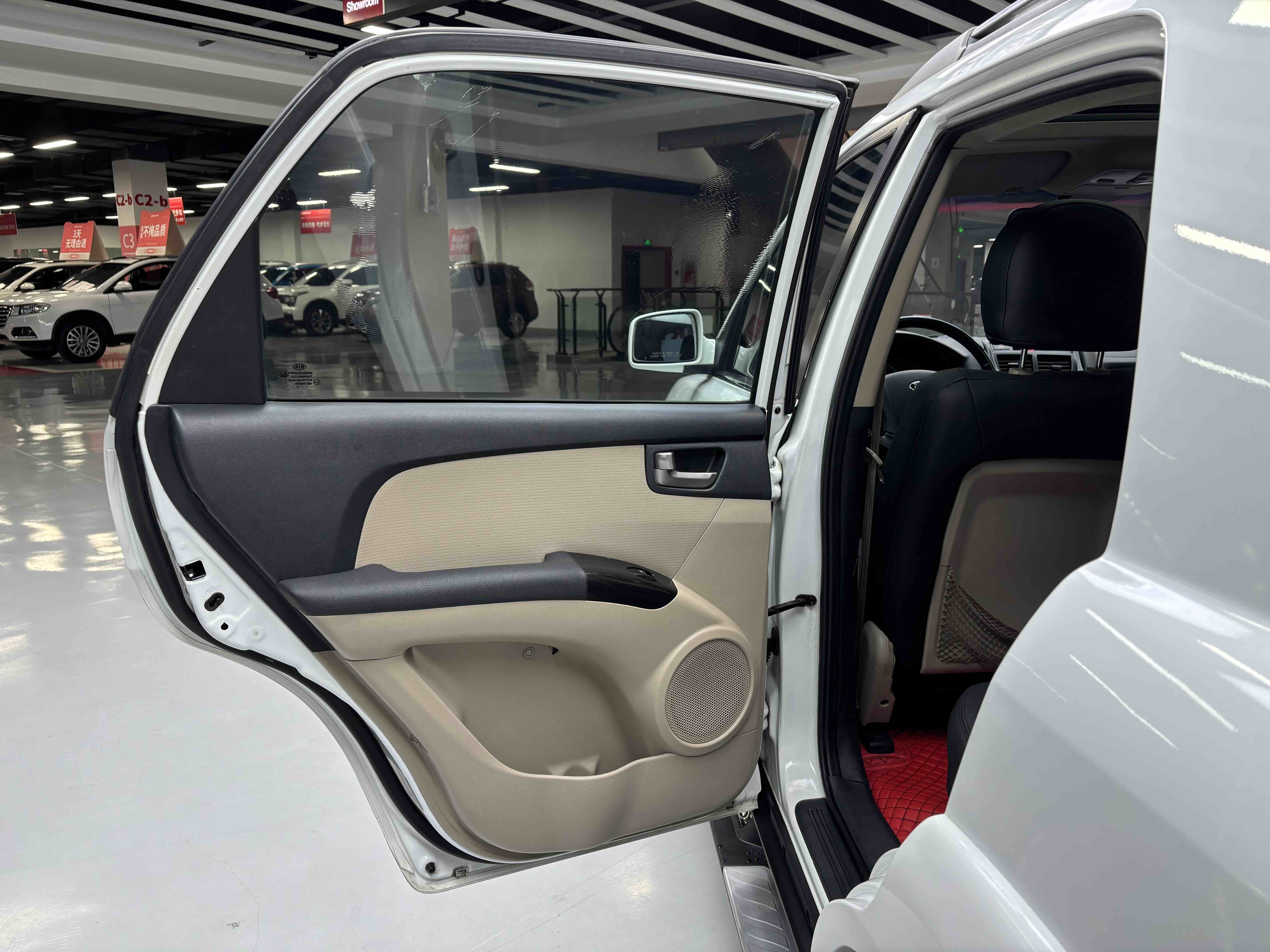 Kia Sportage 2015 immagine di auto #21