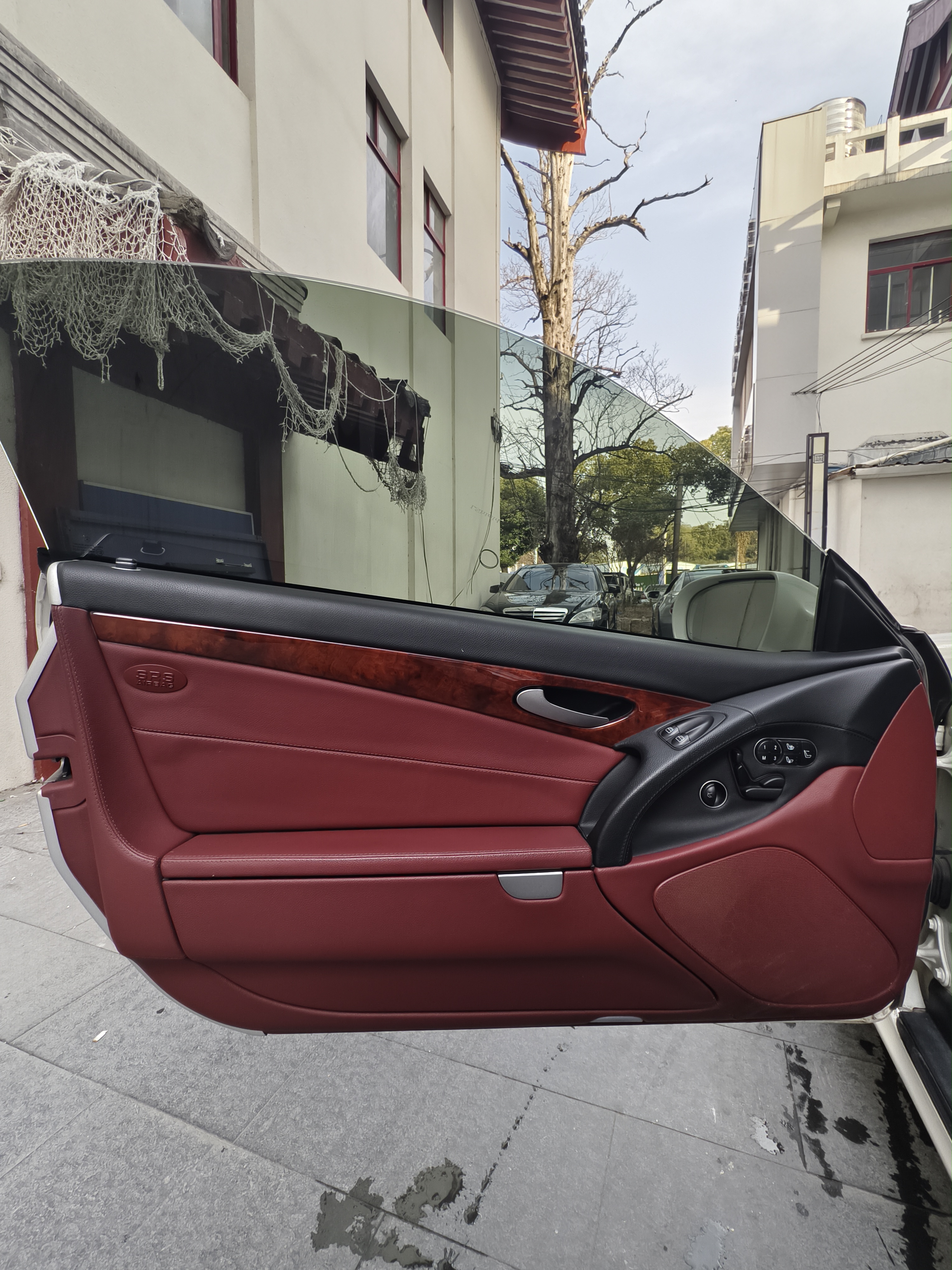 Mercedes-Benz SL Class 2010 immagine di auto #21