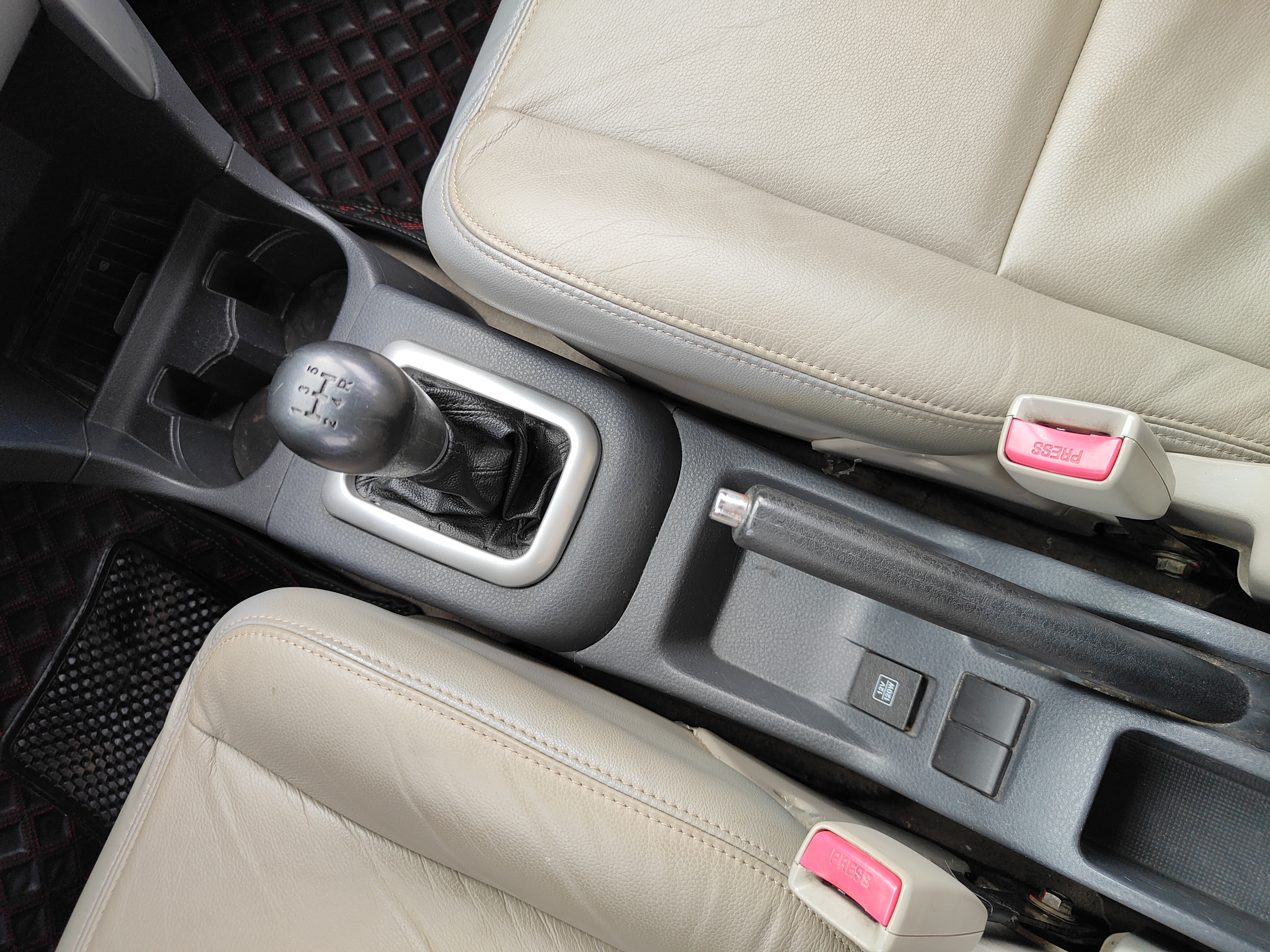 Suzuki Liana 2012 image de voiture #21