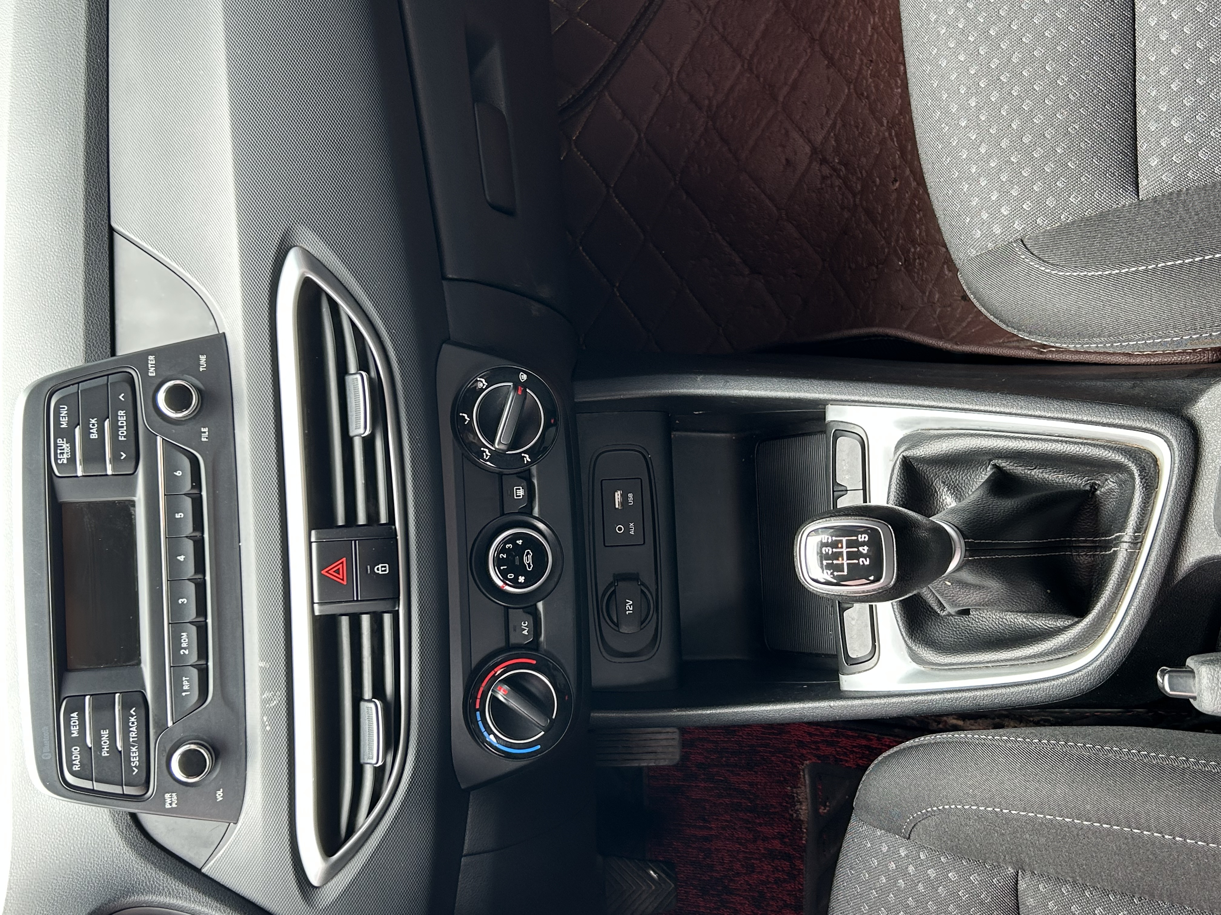 Hyundai Elantra HD 2017 immagine di auto #21