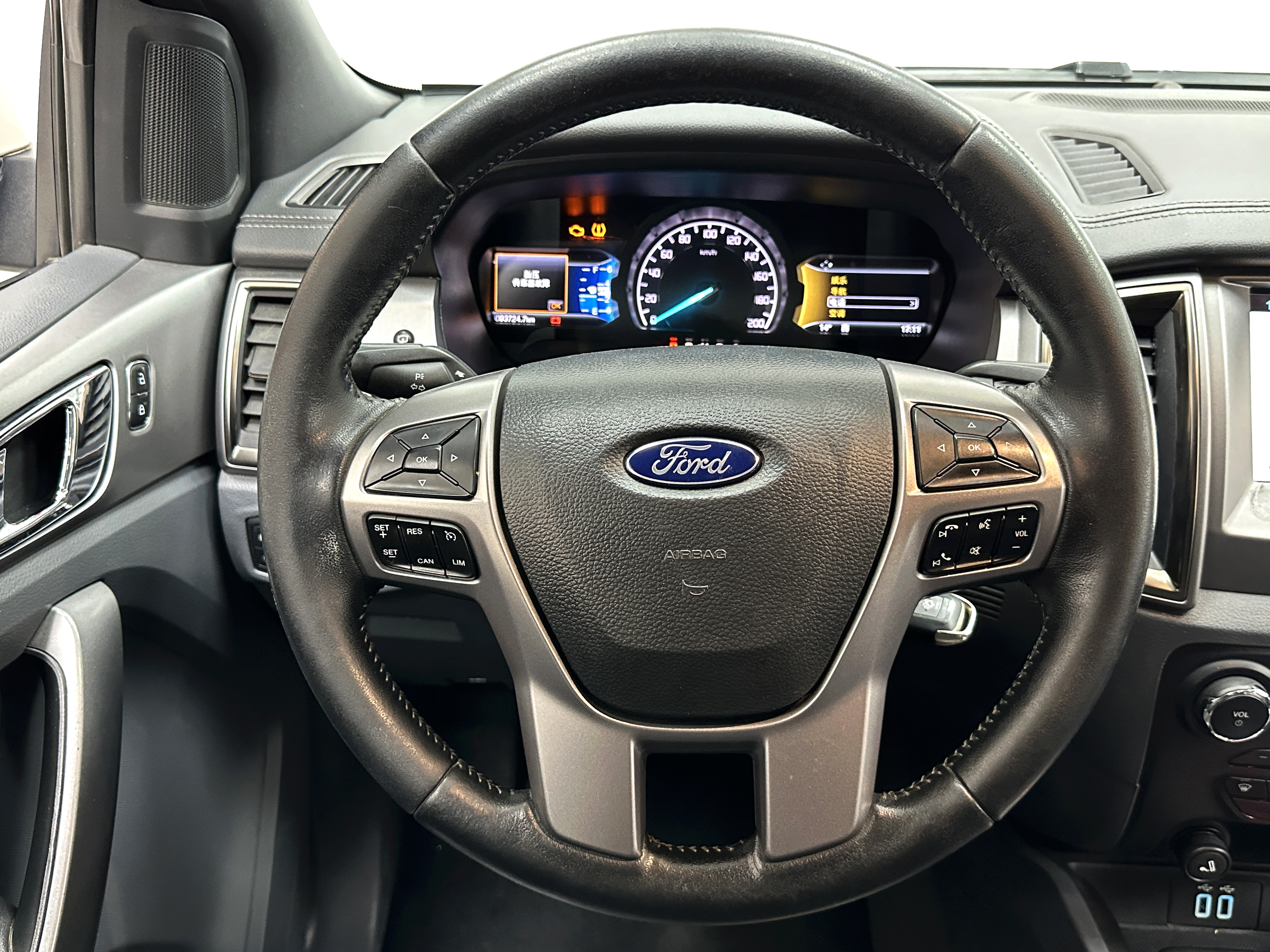 Ford Everest 2018 car image #21