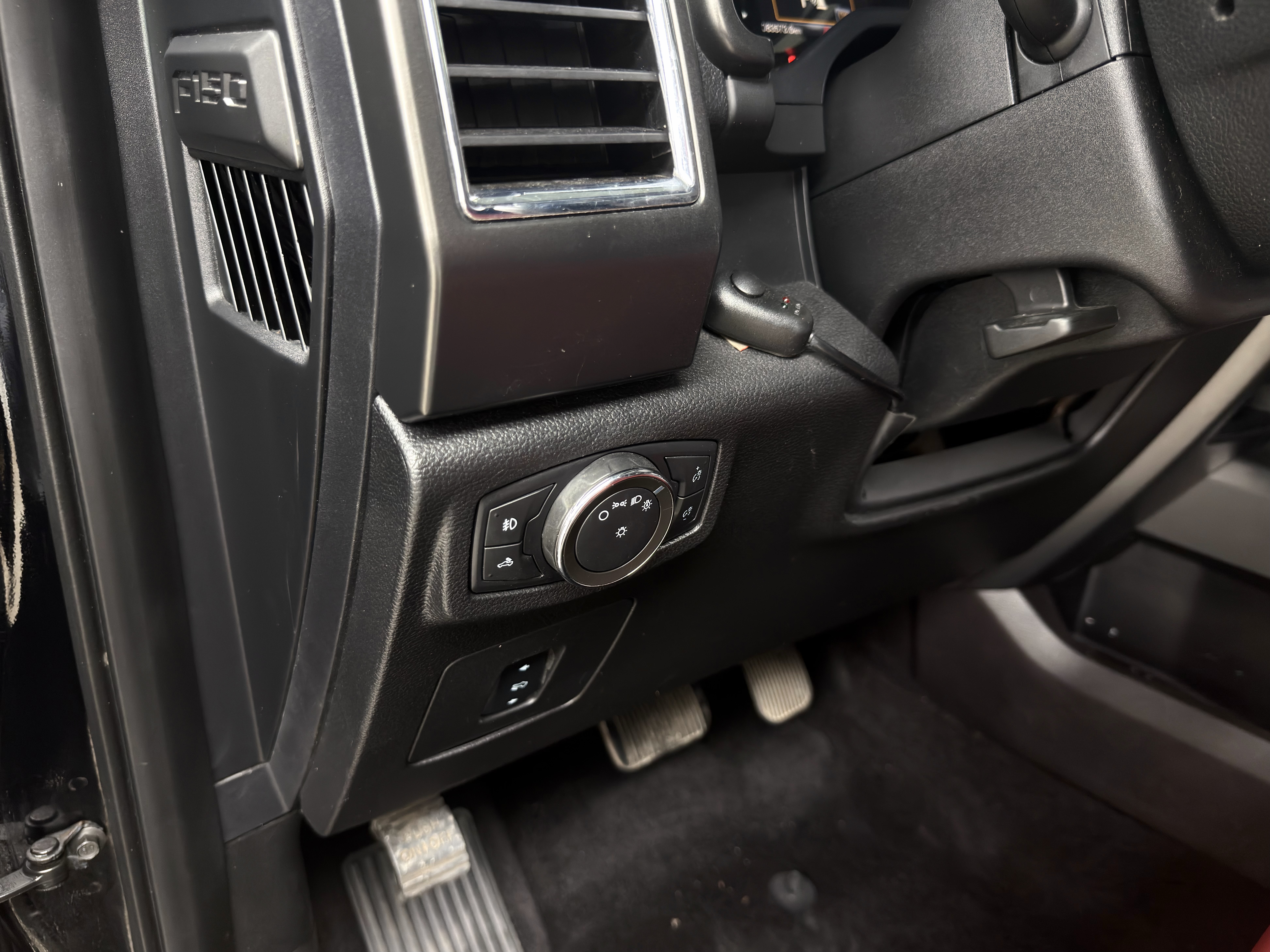 Ford F-150 Raptor 2017 car image #21