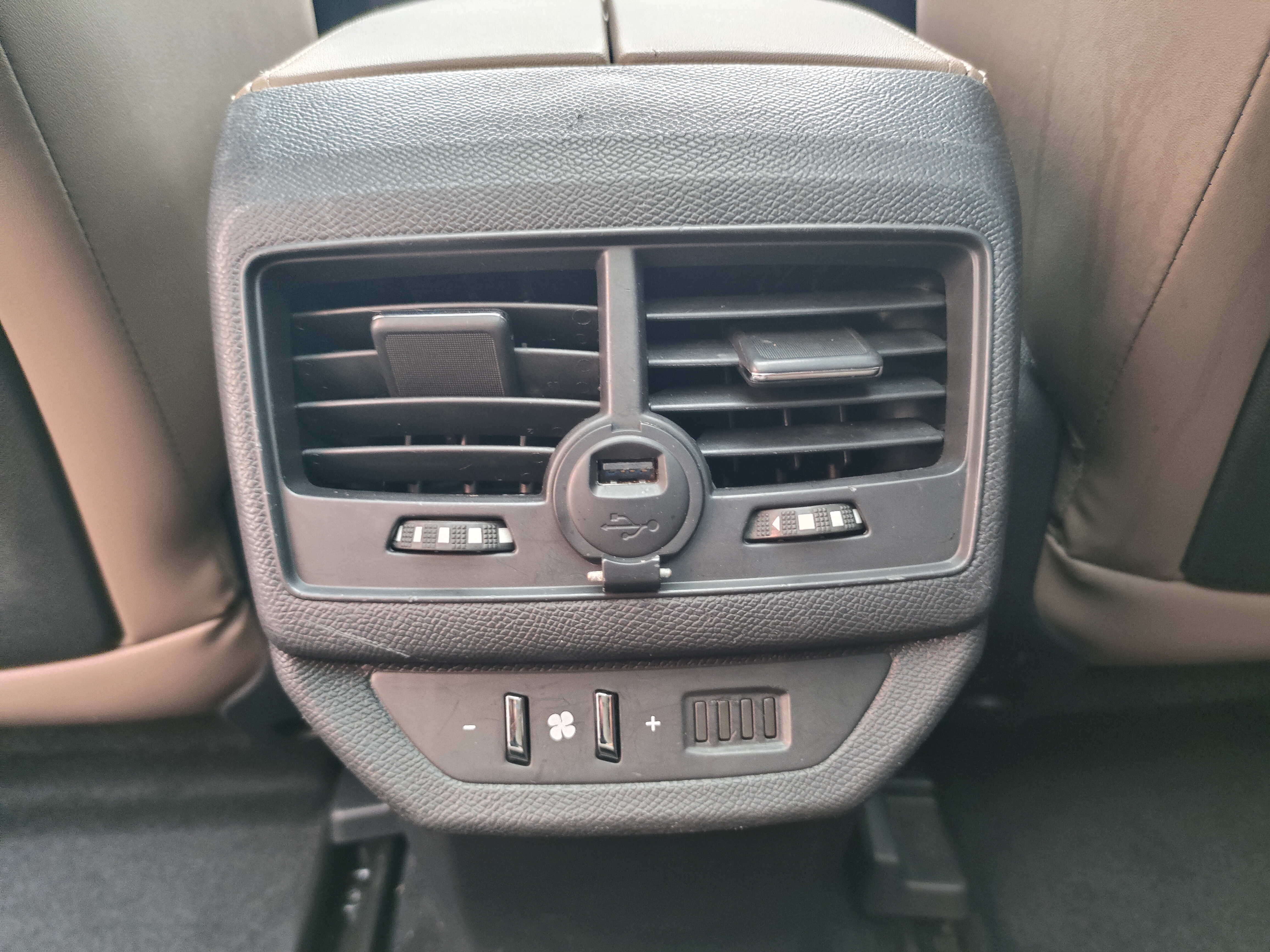 Peugeot 5008 2017 car image #21