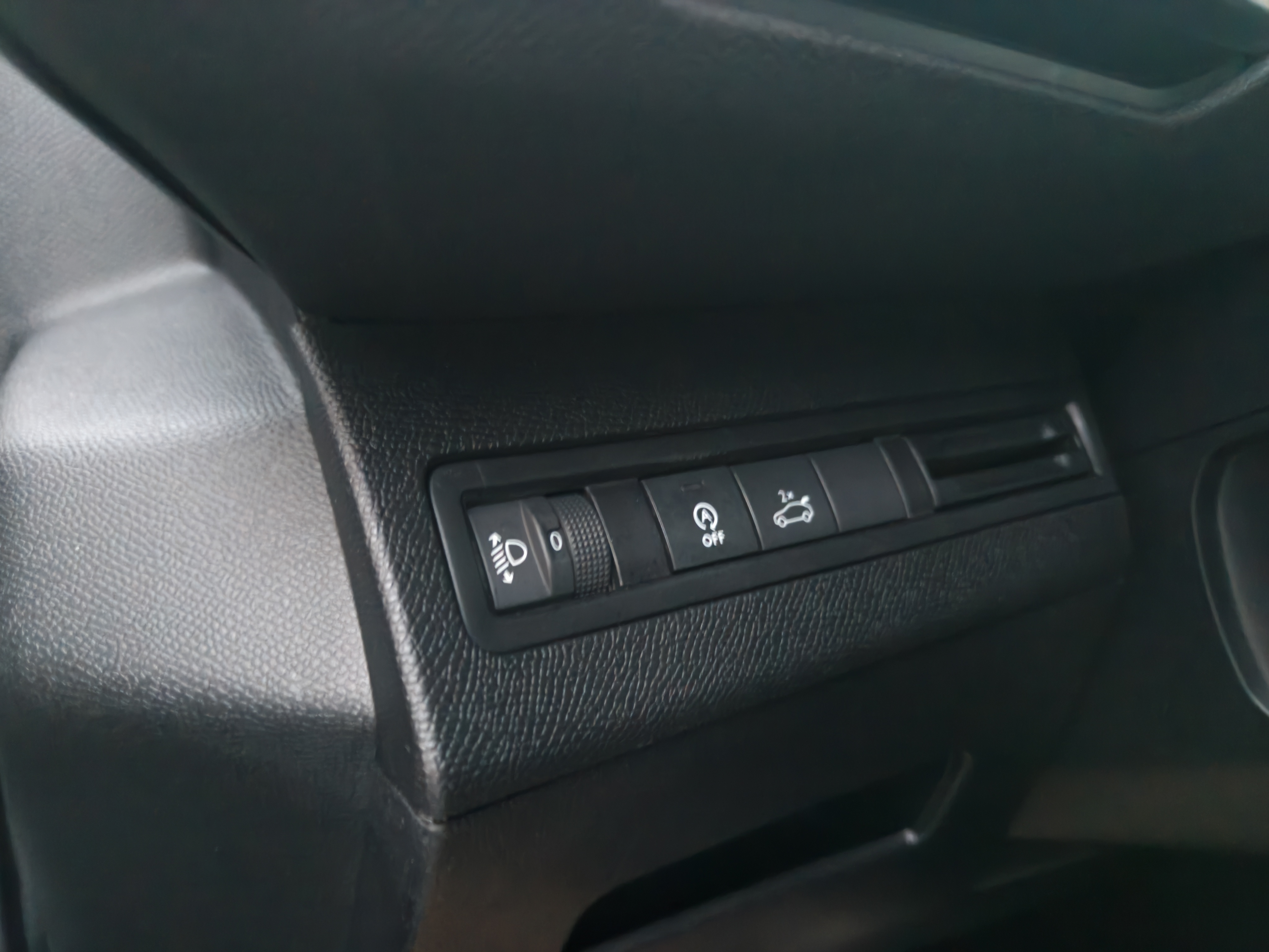 Peugeot 5008 2017 car image #21