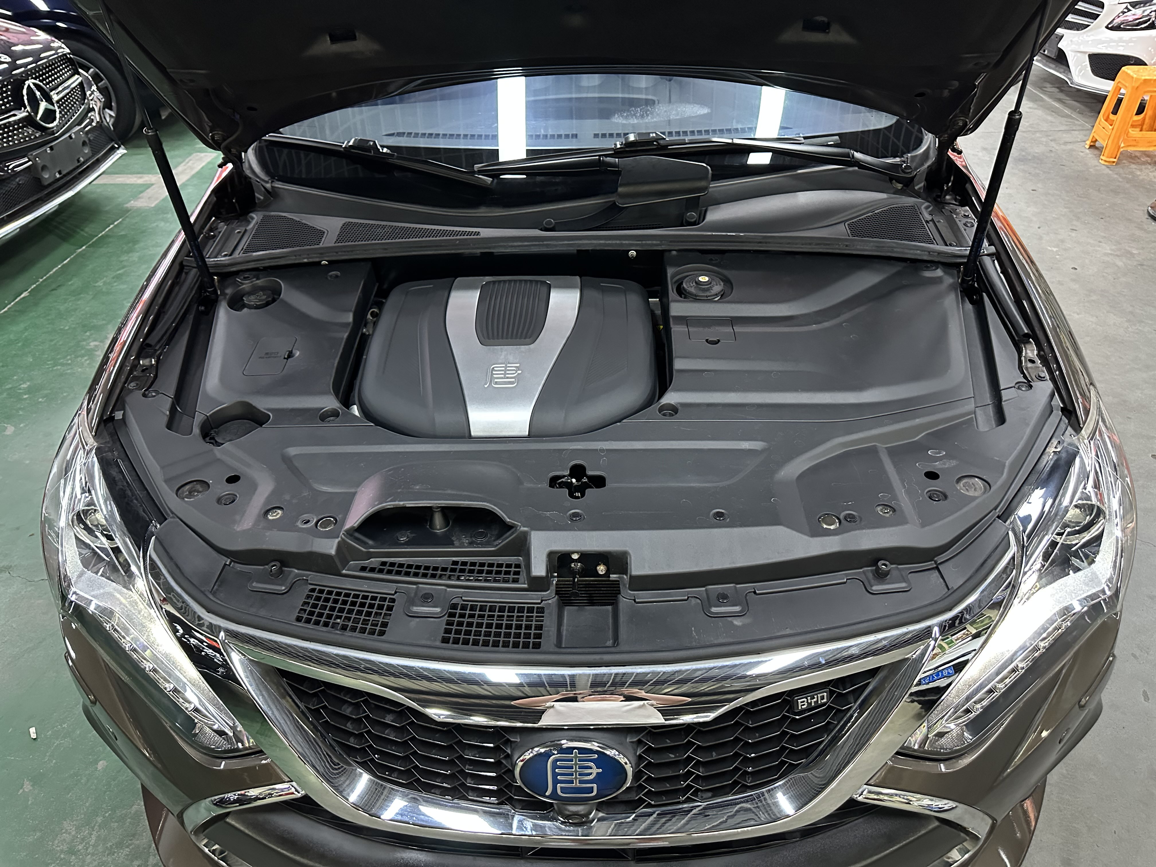 BYD Tang New Energy 2017 #21 BYD Tang New Energy 2017 car image #21