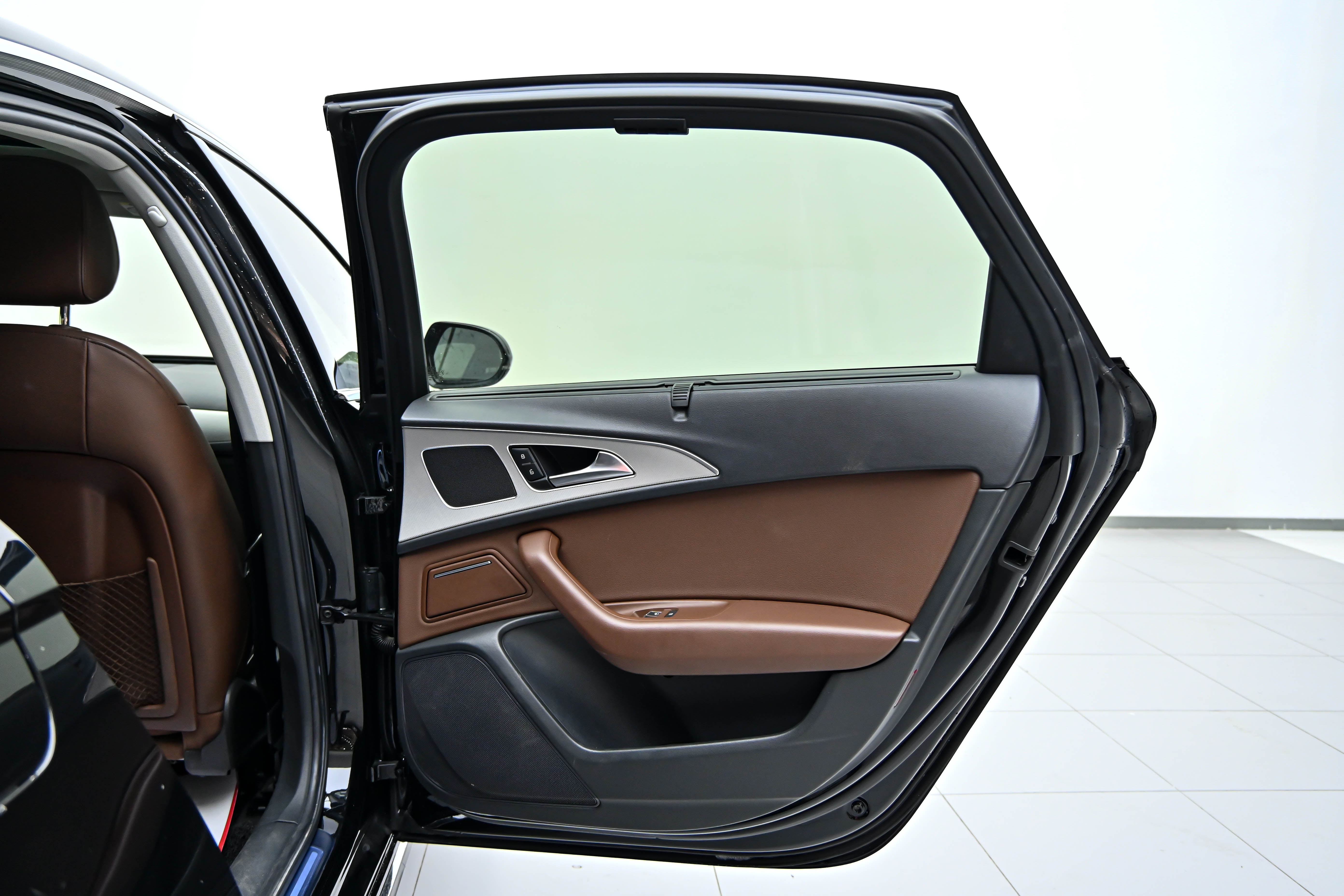 Audi A6L 2018 imagem de carro #21