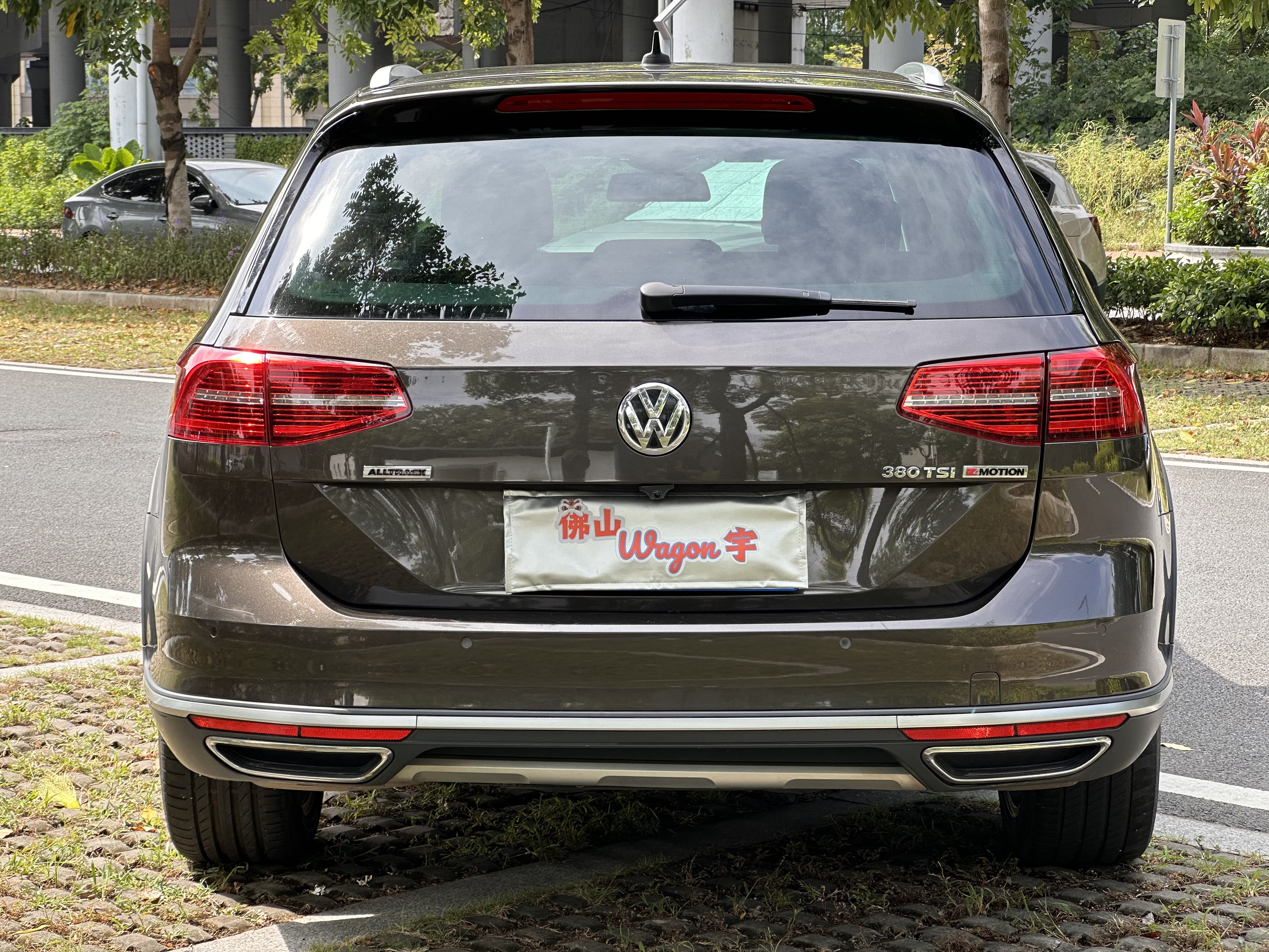 Volkswagen Passat Variant 2018 immagine di auto #21