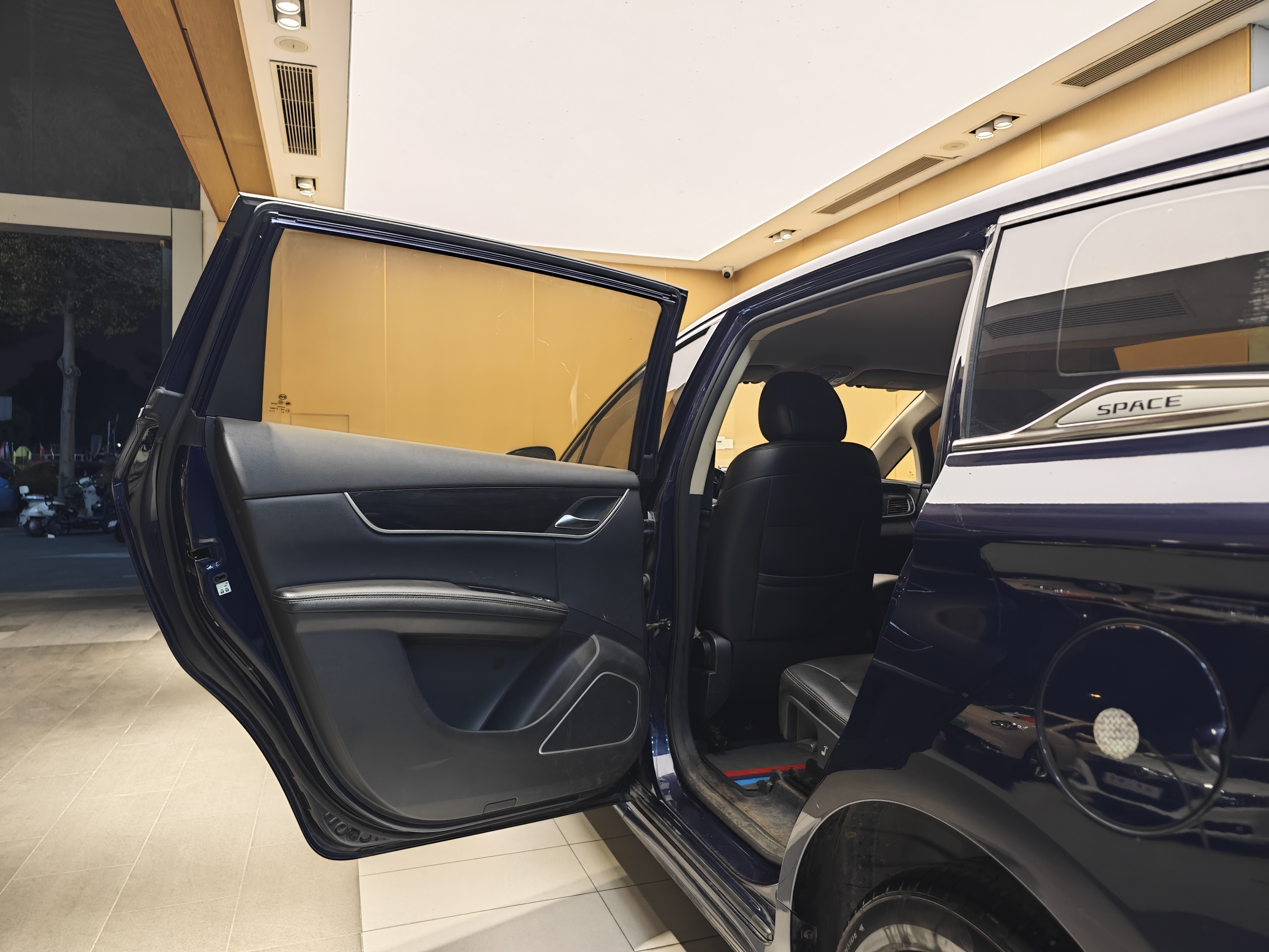 BYD Song MAX 2018 #21 BYD Song MAX 2018 car image #21