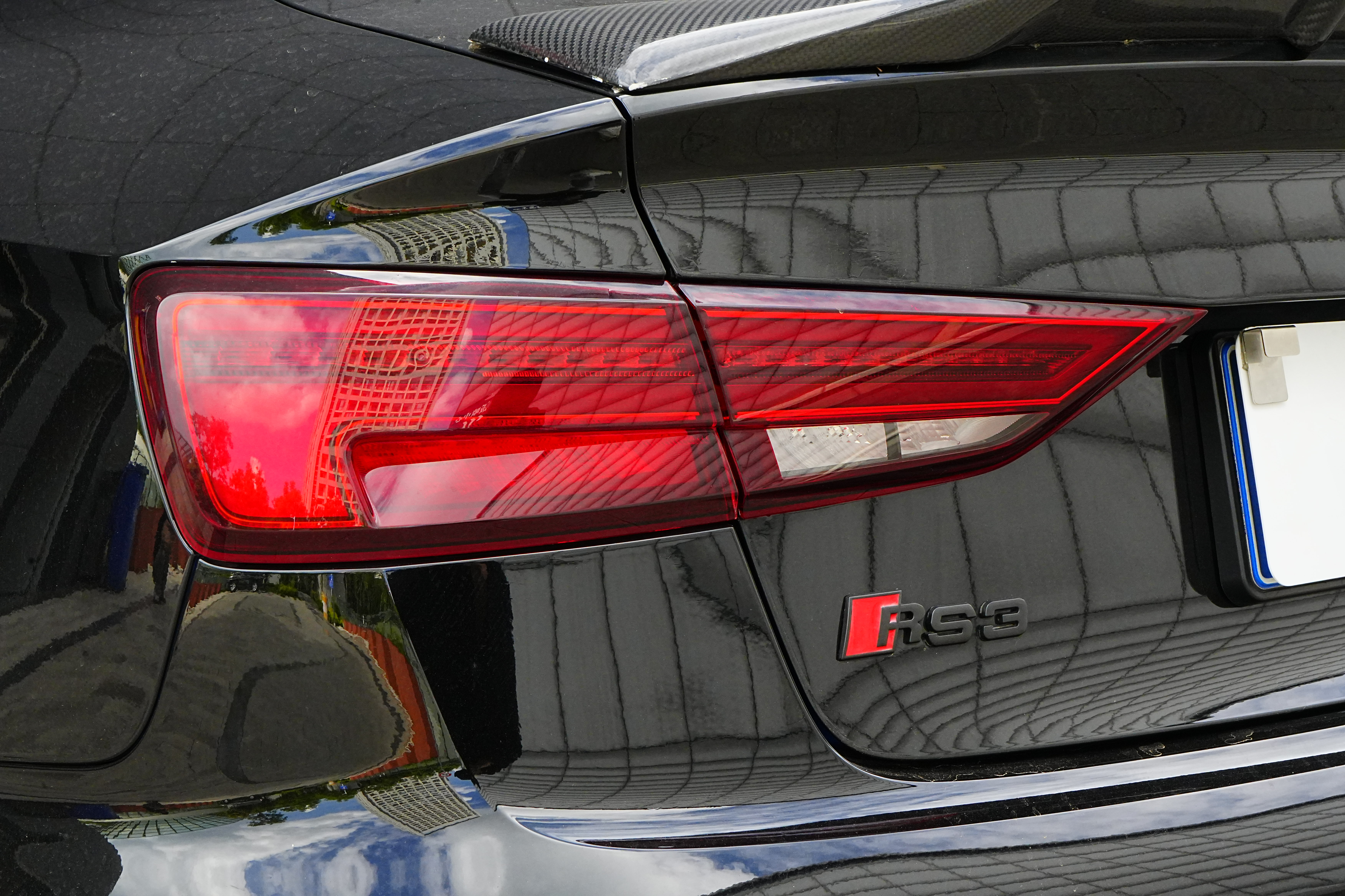 Audi RS 3 2018 car image #21