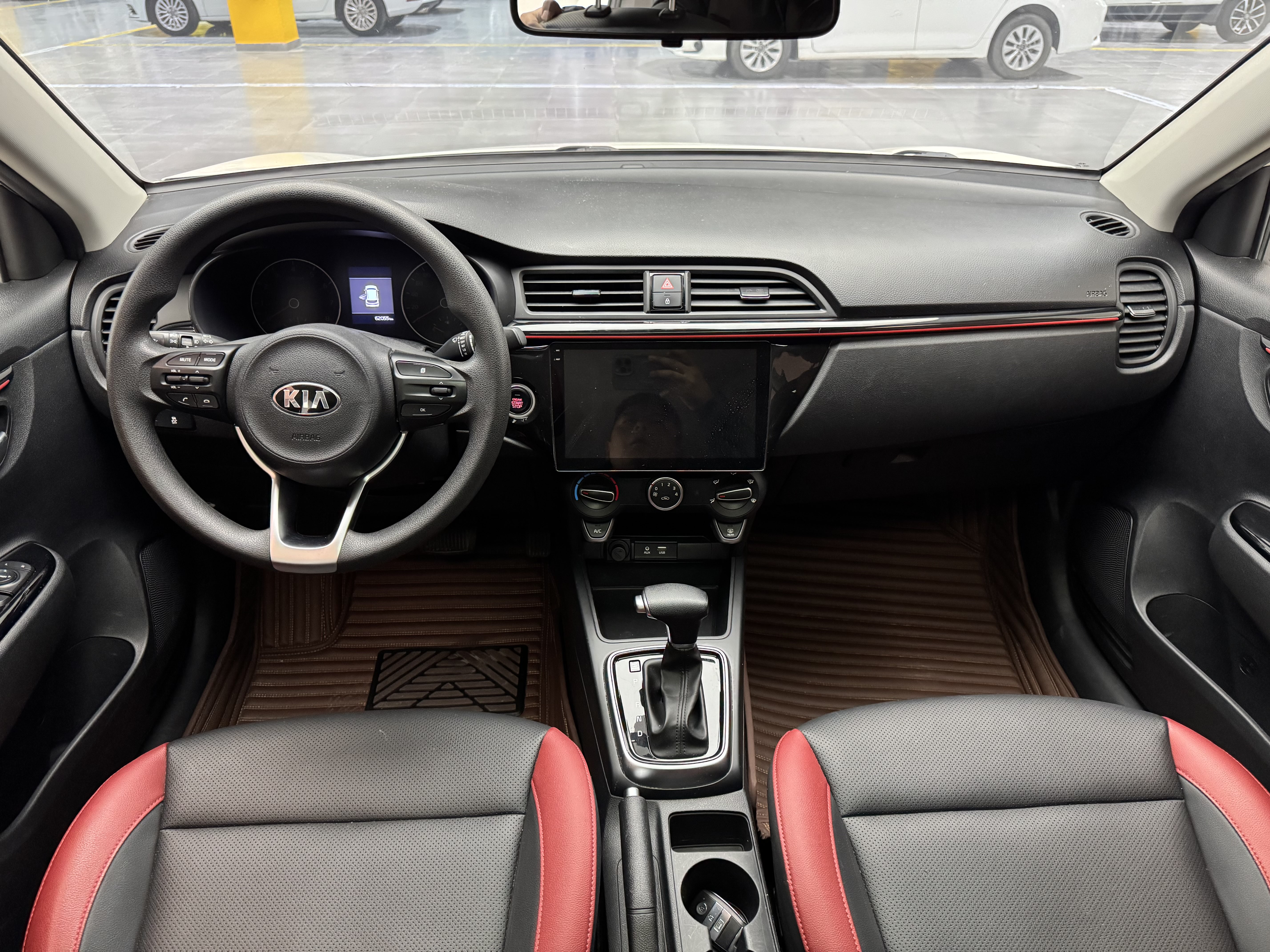 Kia Rio Cross 2018 صورة سيارة #21