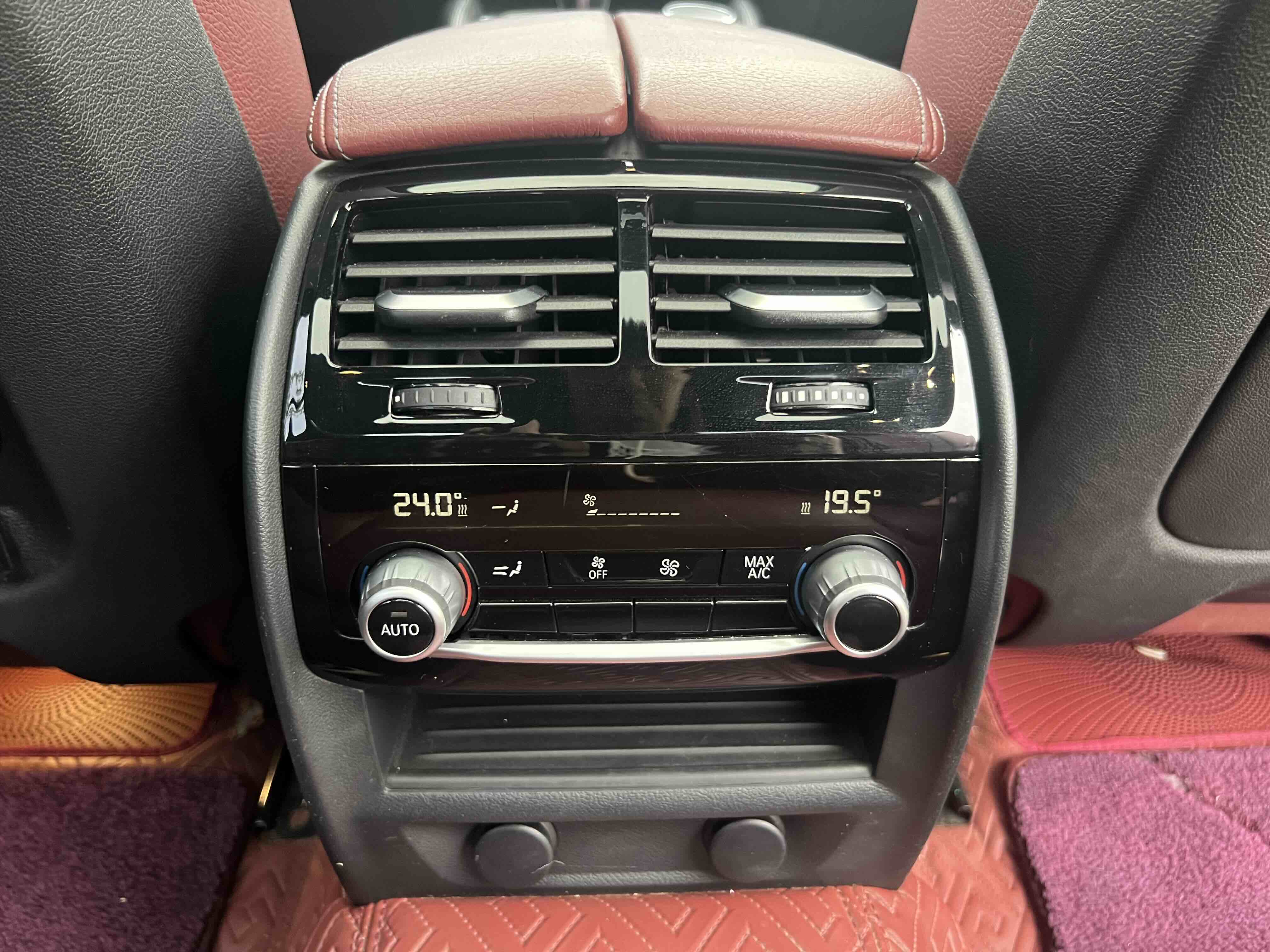 BMW 5 Series 2017 car image #21